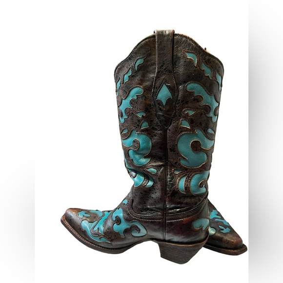 Corral Vintage Cowboy Boots for women Teal 
Size 8.5
Genuine Leather - Picture 2 of 12